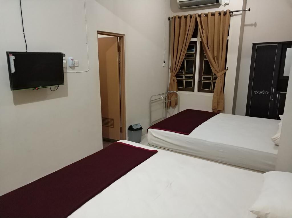 Diaga Grha Hotel Yogyakarta Exterior foto